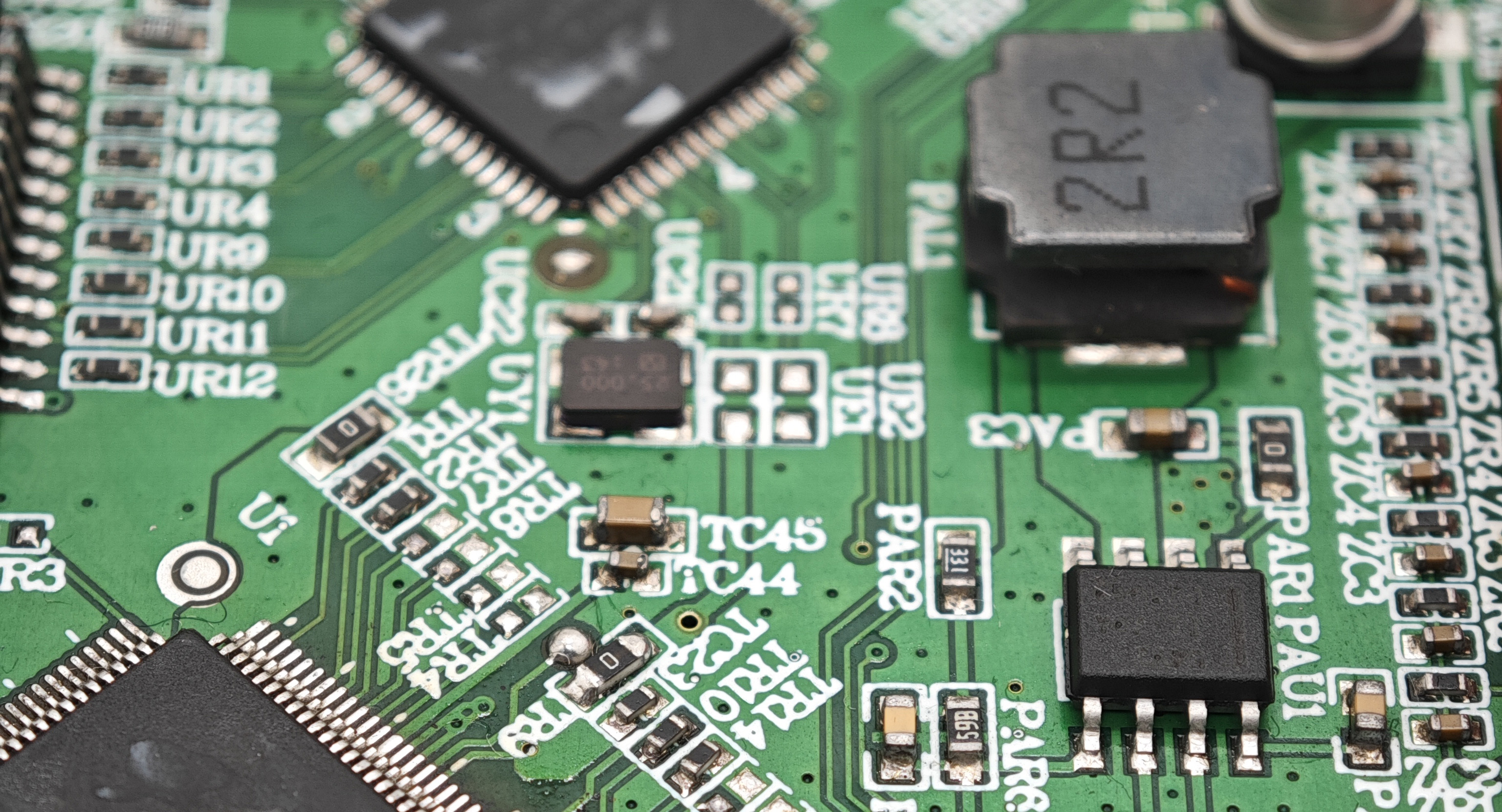 Nola kudeatu bezeroen kexak eta iritziak PCBA prozesatzeko