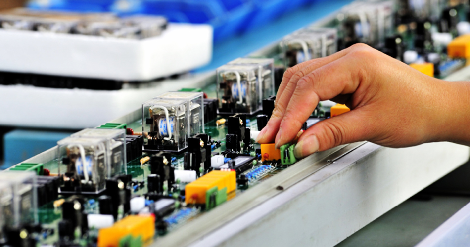 Nola ziurtatzen du PCBA fabriken proiektuen kudeaketak ekoizpen-helburuak lortzea?