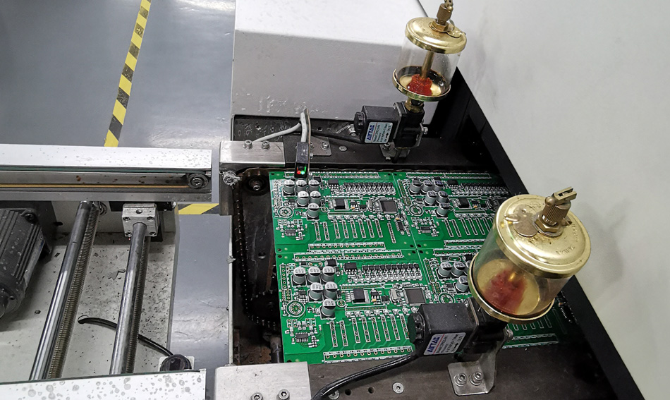 Nola eragiten diote PCBA fabrikako hondakinen kudeaketa eta birziklatze neurriek betetzeari?