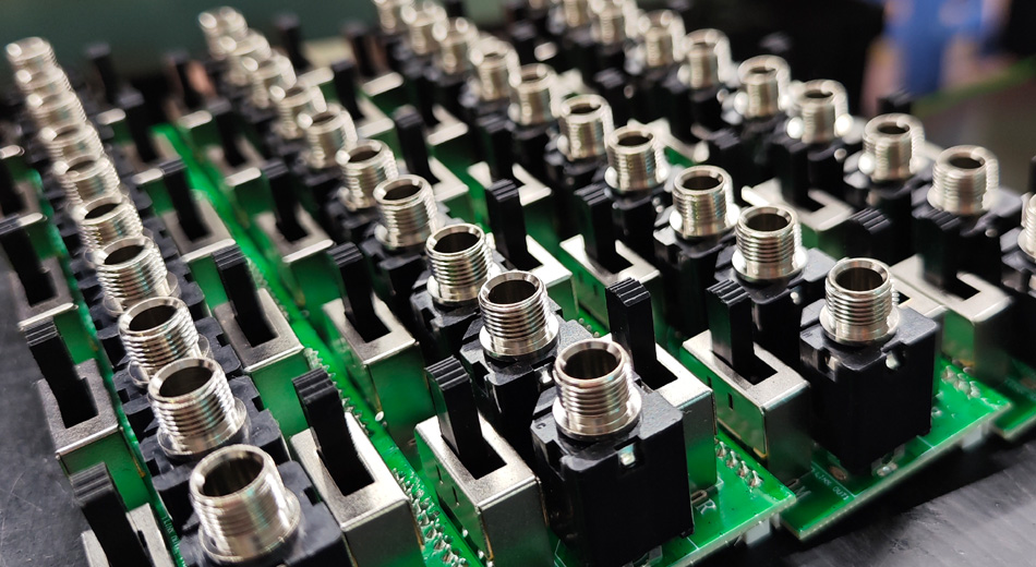 PCBA lantegiek nola hobetu dezaketen zerbitzuaren kalitatea bezeroen gogobetetze kudeaketaren bidez