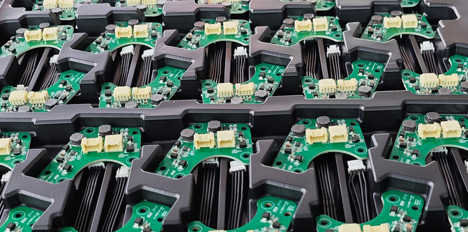 Zergatik da hain garrantzitsua hornikuntza-katearen harreman estua PCBA fabrika bidaltzeko?