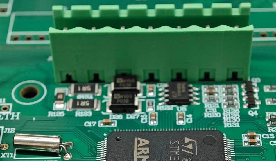 Nola murriztu ditzakete PCBA lantegiek ekoizpen-kostuak automatizazioaren bidez?